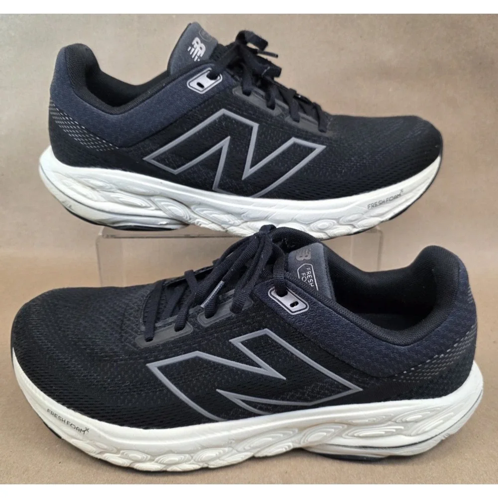 New Balance (Sz 11 2E) Fresh Foam X 860v14 Mens Running Shoes Wide Black M860K14